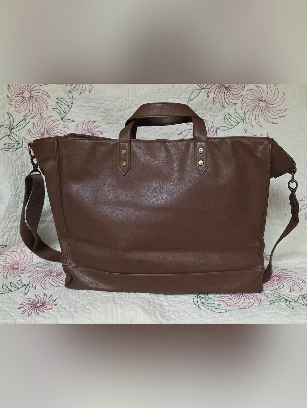 Thirty-One Gifts Square Tote Bag in cappuccino faux-leather finish.